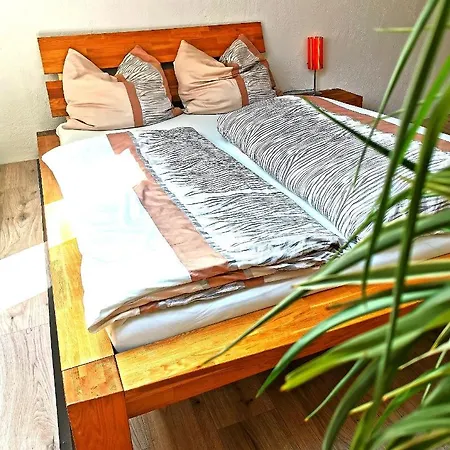 Apartment Schone Ferienwohnung In *